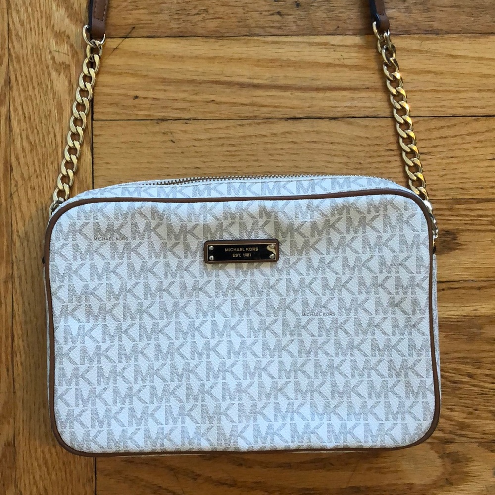 Michael Kors purse